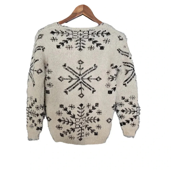 Finn & Clover Snowflake Pullover Sweater Cream Size S - Picture 2 of 4